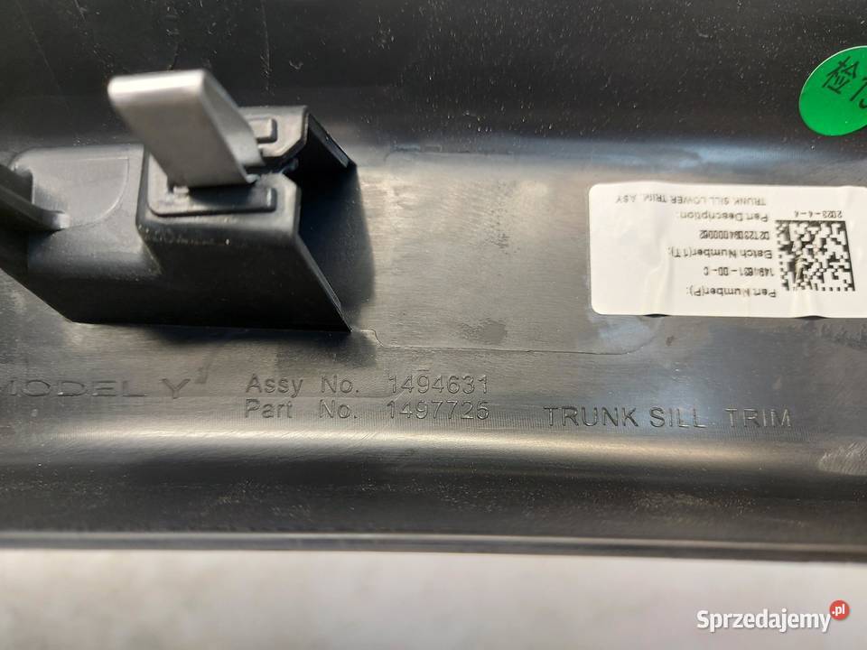 TESLA MODEL Y 2023r Osłona pasa tył 149463100C osobowe Osłony i zaślepki