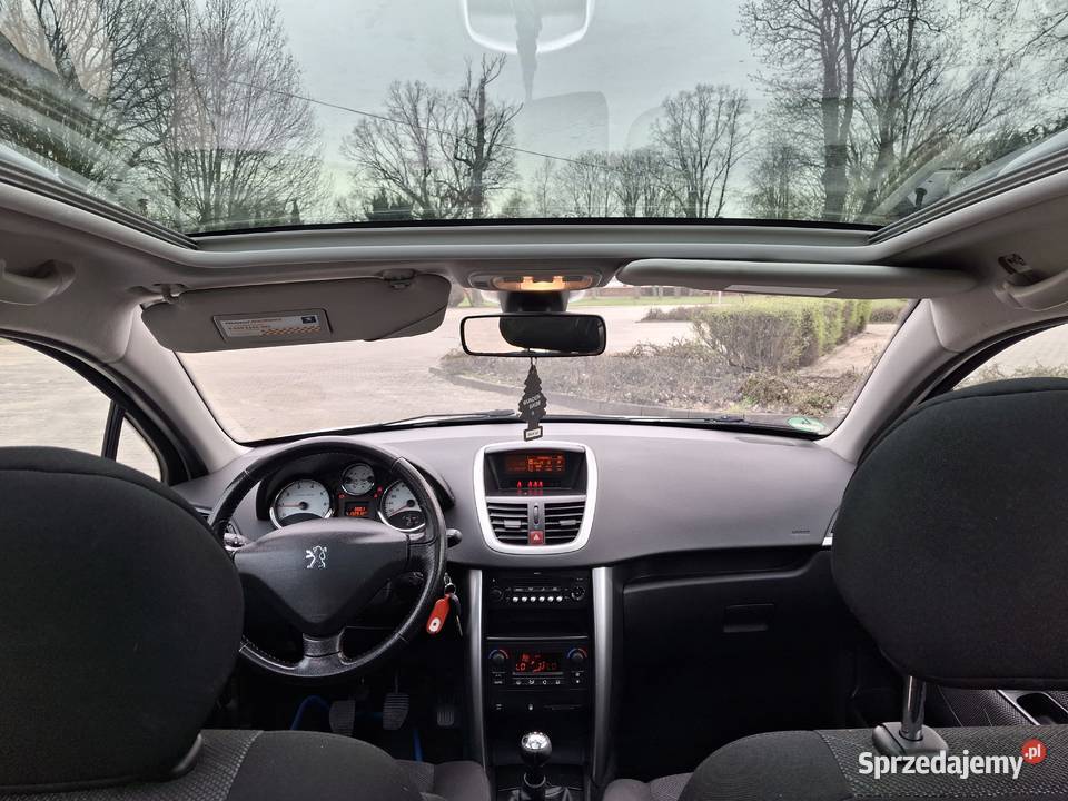 Peugeot 16 Premium przebieg132000 Rok produkcji 2008 Łódź