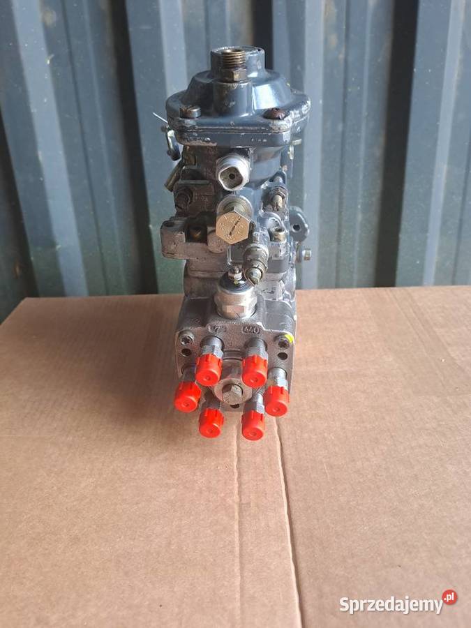Pompa wtryskowa holland 6cyl tm 8360 Raciąż