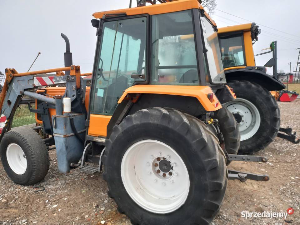 Renault 750 z ładowaczem Faucheuxa silnik MWM wielkopolskie