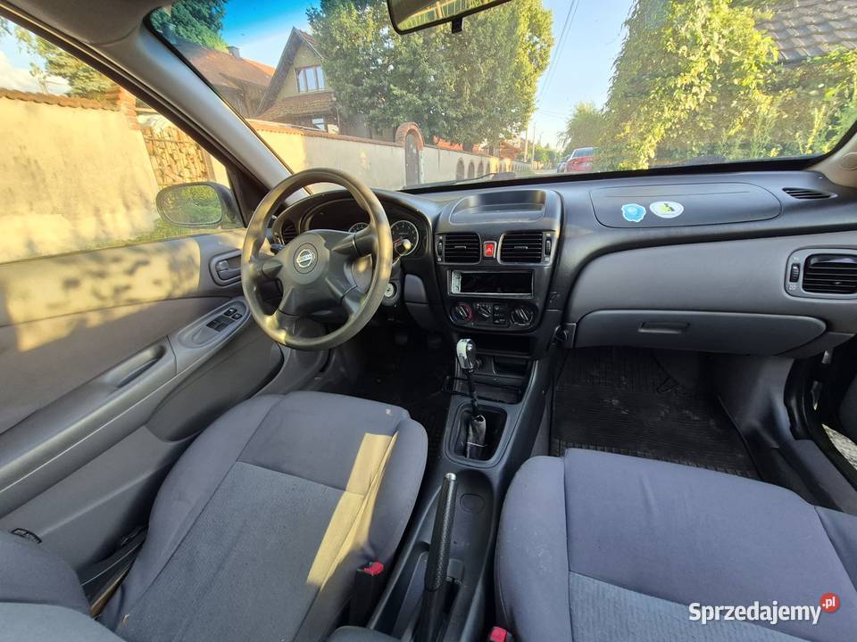 Nissan Almera N16 2003 15 benzyna