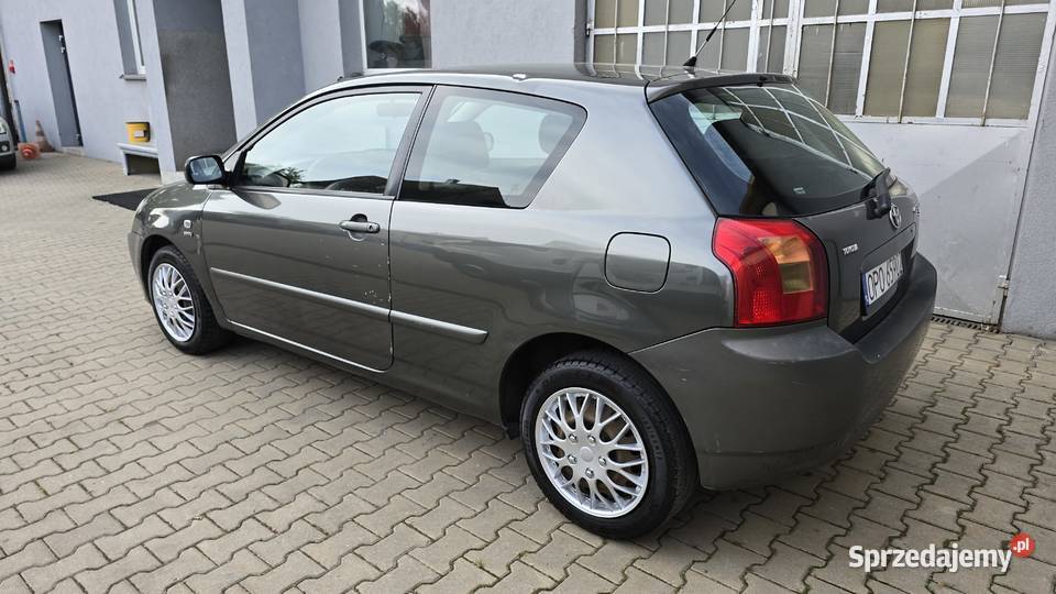 Toyota Corolla 14 VVTi Base 2003r 3 190 PLN Nowy Świętów sprzedam
