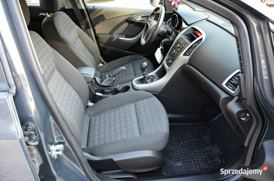 Opel Astra 14T 140 Opłacona Super Stan J czujnik parkowania