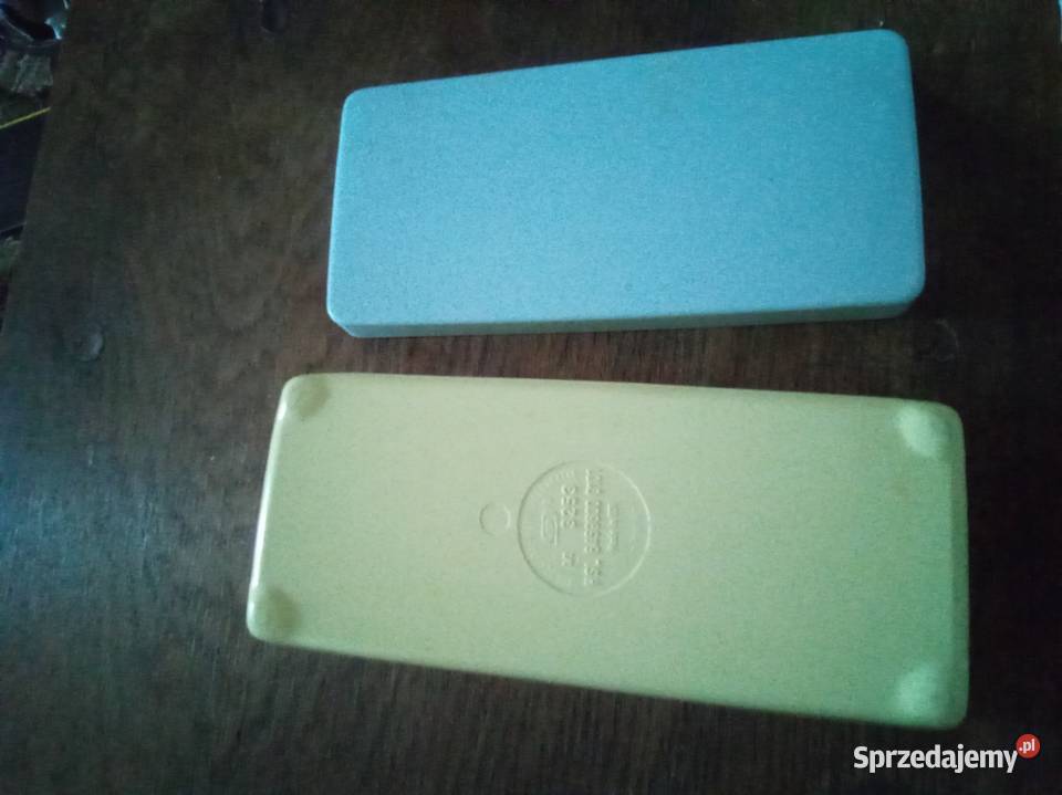 Pudełko plastikowe z DDR 1973 Vintage Warszawa