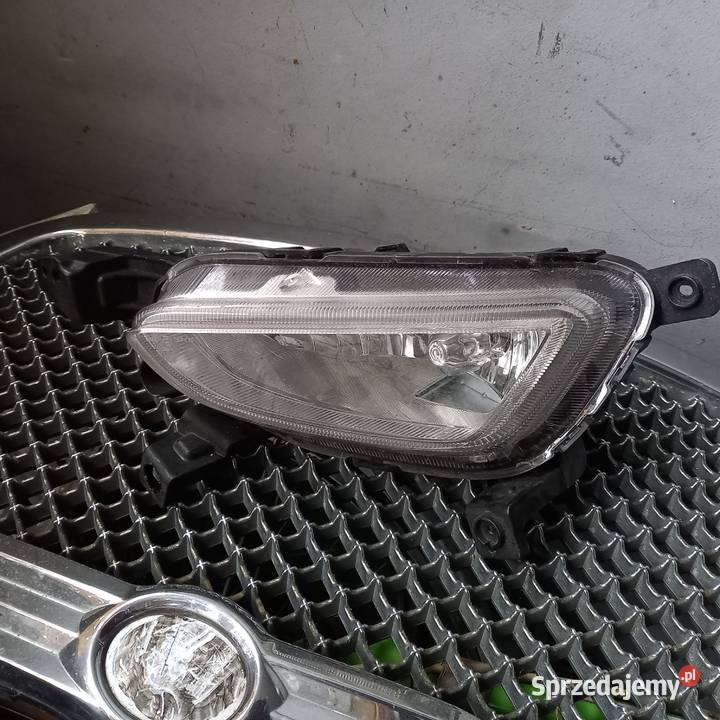 Hyundai Tucson 15 lewy halogen Stare Babice