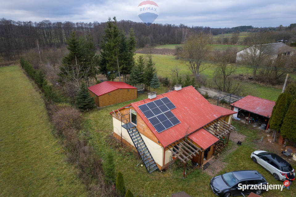 Dom z przestronną działką w spokojnej okolicy Serock