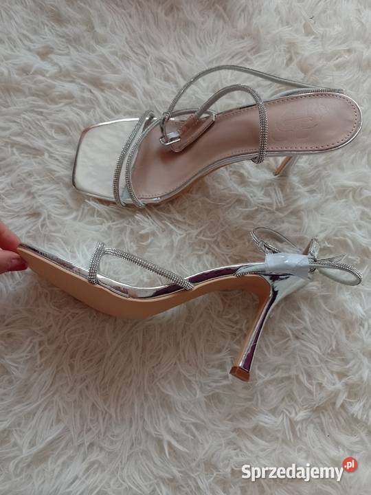 40 Bogato zdobione sandałki wieczorowe z Londynu 26cm Kraków