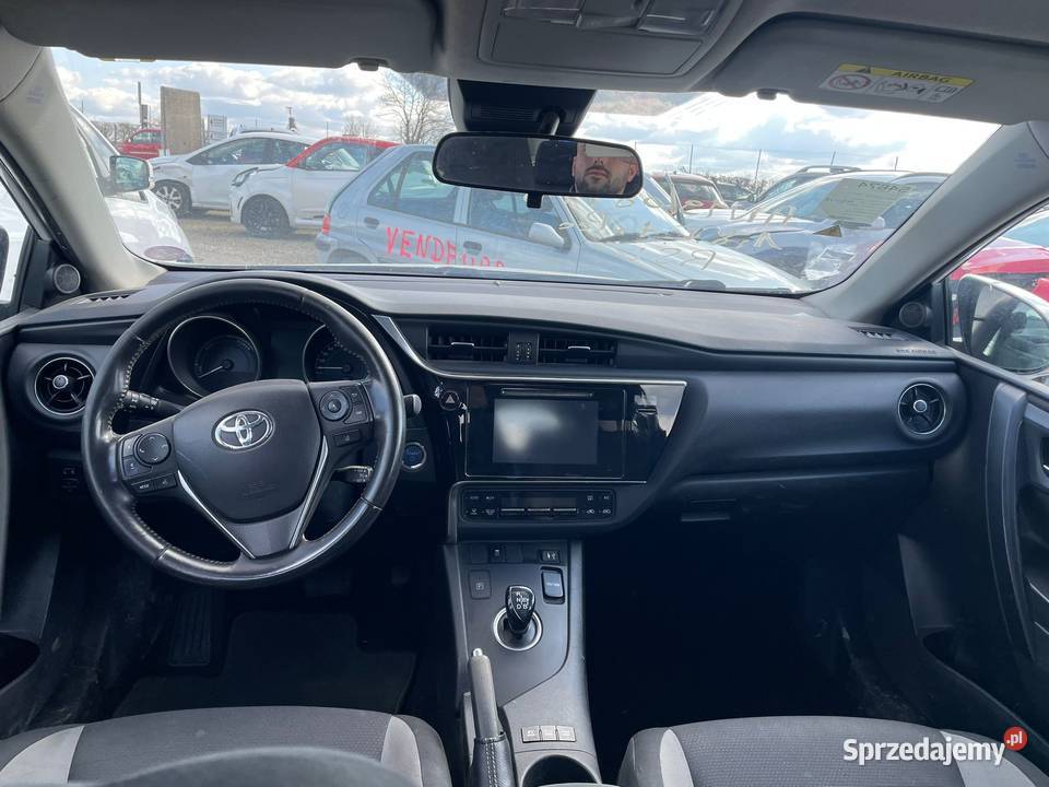 TOYOTA Auris II 18i 136h Tendance DV275 Hatchback dolnośląskie Wrocław