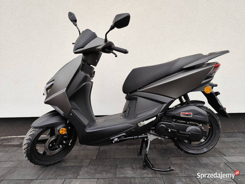 NOWY SKUTER 50 CC 4T 12 2025 GWARANCJA RATY 1km Junak Pilzno