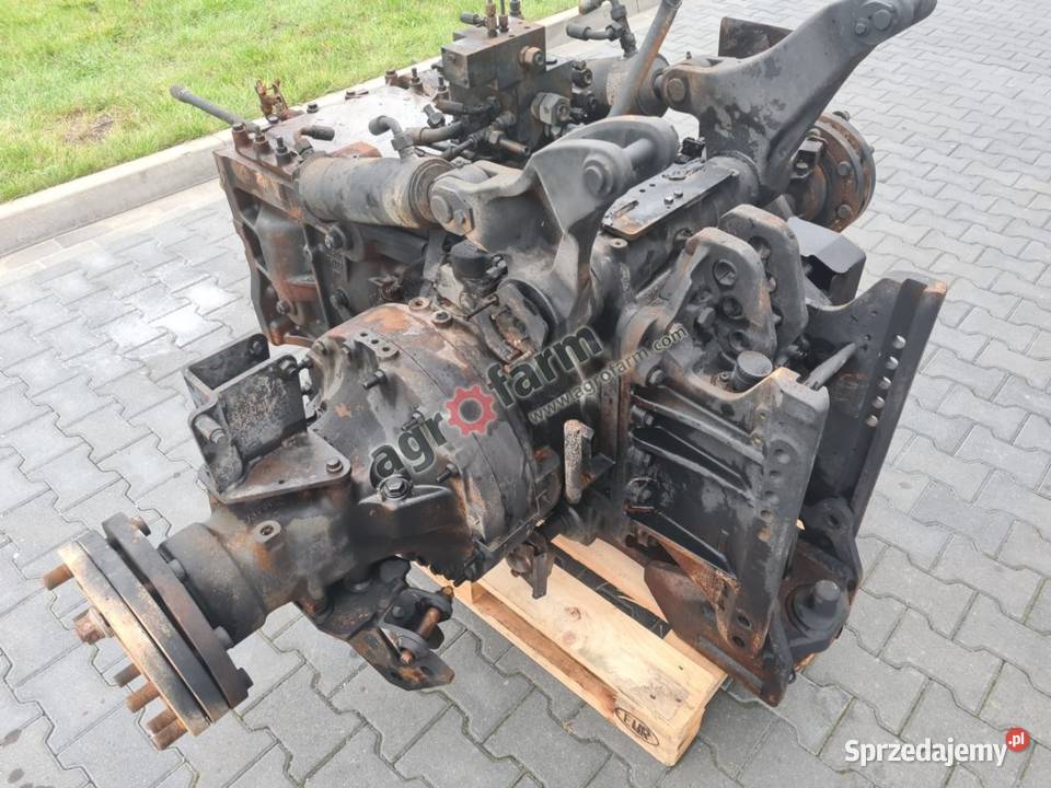 Skrzynia biegów tylny most Massey Ferguson 6614 Byków