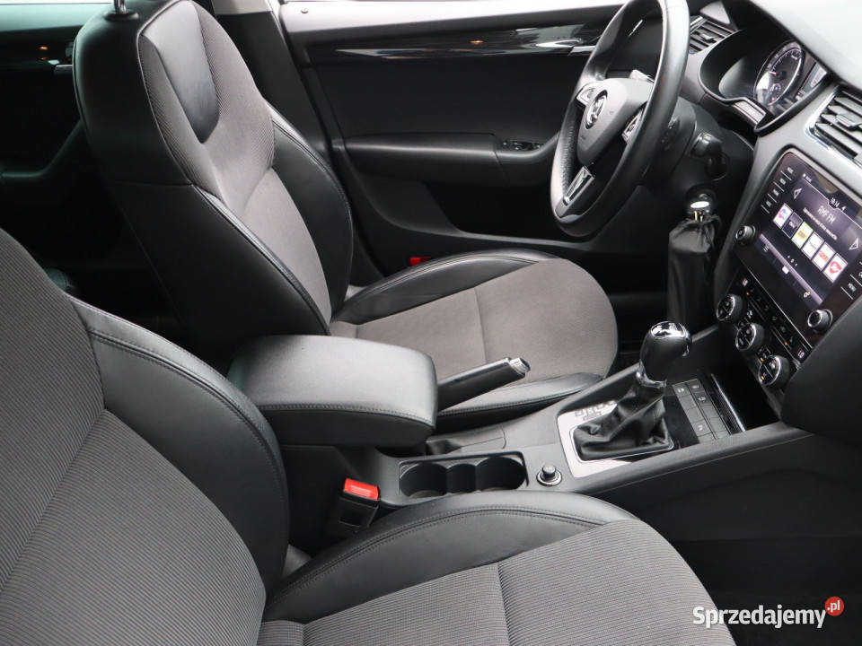Skoda Octavia 20 TDI kamera cofania Katowice