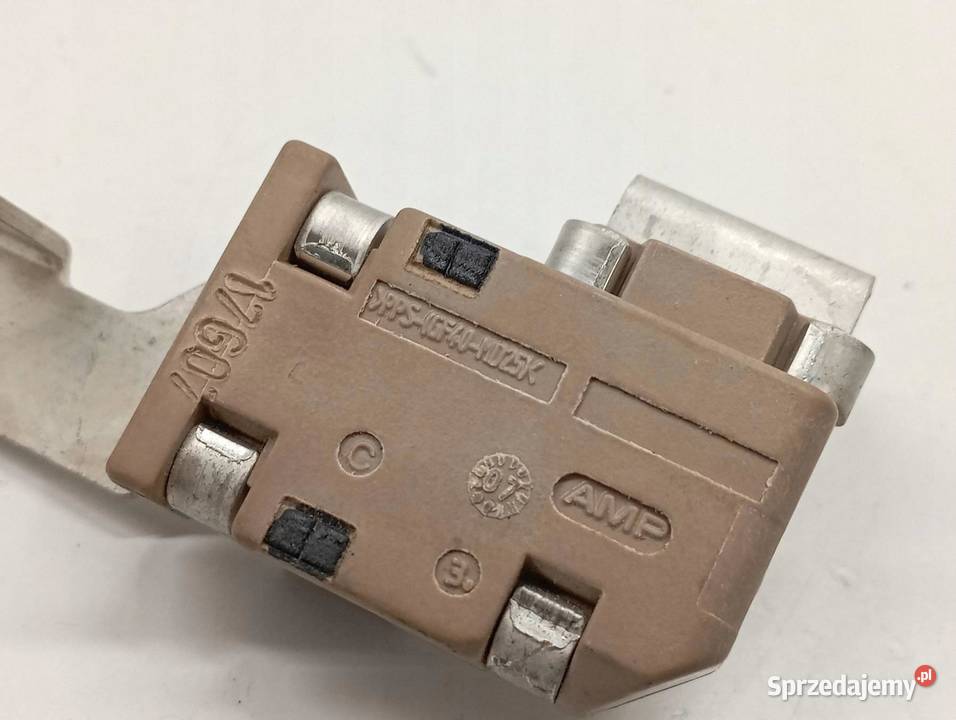 PRZEKAŹNIK BEZPIECZNIK 17G07 02D7 1801147 22D Rok produkcji 2014 Przekaźniki