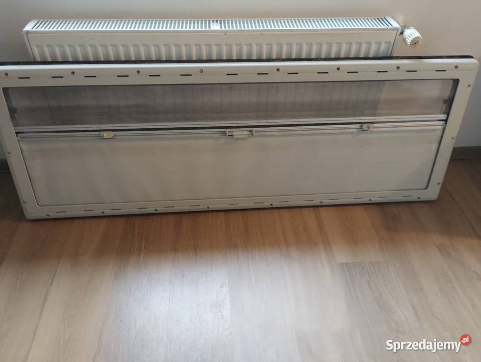 Okno uchylne z roletą i moskitierą do kampera wielkopolskie Mierzyn