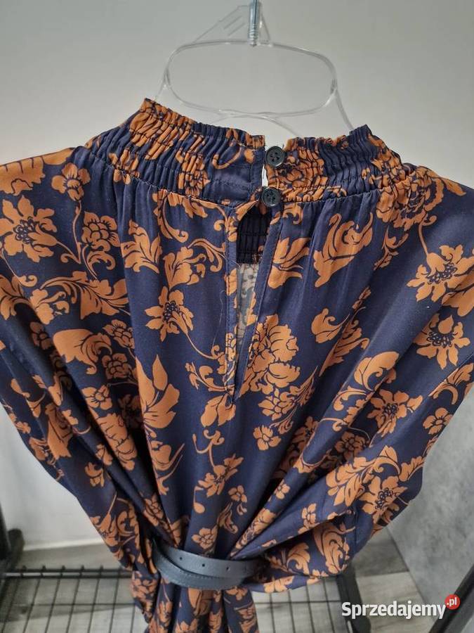 Sukienka Stójka Falbaną Pasek Żywiec