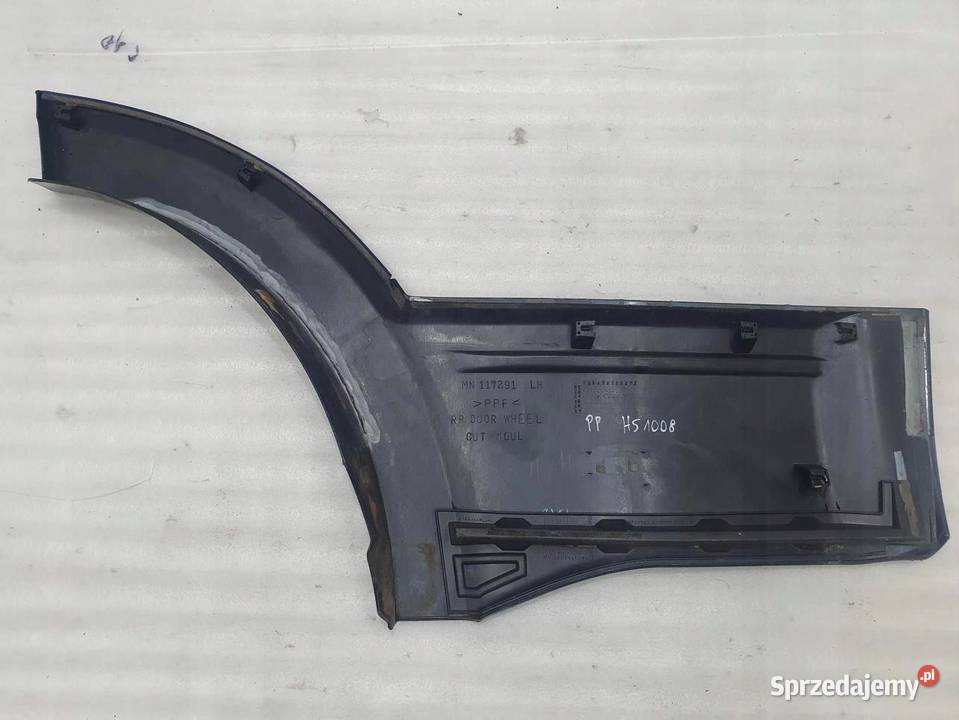 LISTWA DRZWI LEWY TYŁ MITSUBISHI PAJERO III Osłony i zaślepki