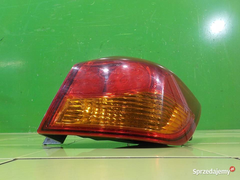 MITSUBISHI ASX I 18 B 12r 5D lampa prawa tyl Suków sprzedam