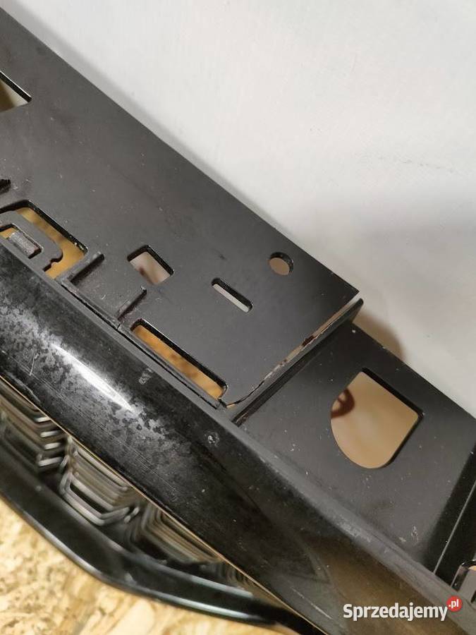 Grill Atrapa Volvo XC40 XC40 RDesign 2022 osobowe wielkopolskie Pleszew