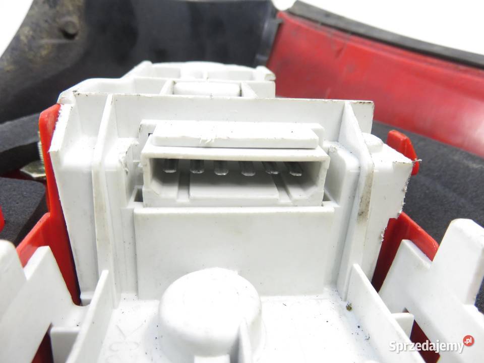 LAMPA LEWA TYLNA AUDI A3 8L1 LIFT 8L0945095B osobowe Lampy tylne małopolskie