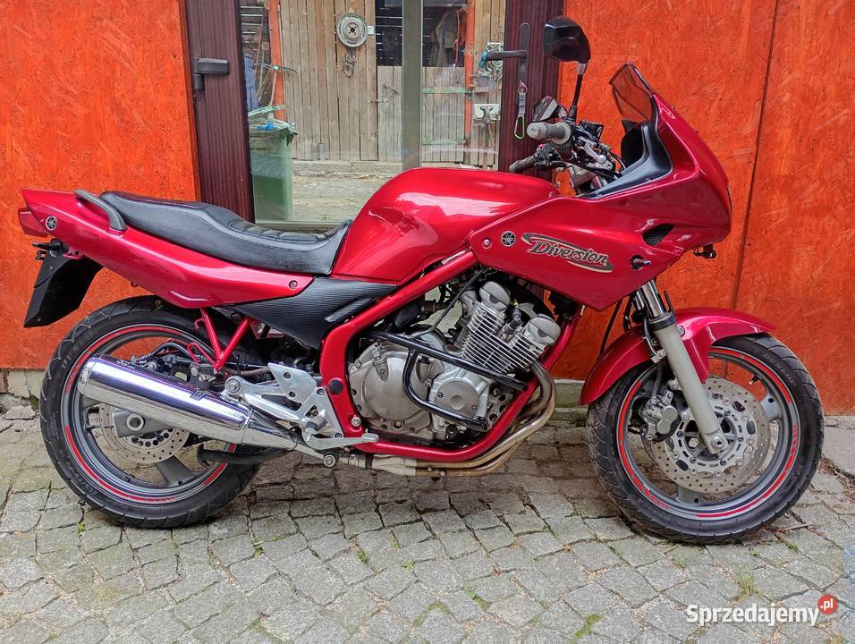 Sprzedam Yamahę ci 600 Super stan 20 przebiegu Rok produkcji 1999 Świdnica