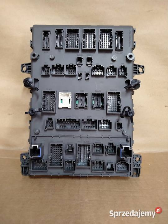 VOLVO RENAULT SKRZYNKA BEZPIECZNIKÓW 23341346 Kargowa