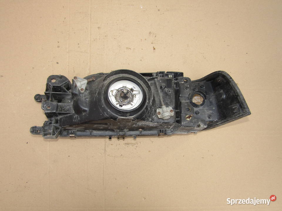 LAMPA PRZEDNIA LEWAPRAWA 1985 89r 110 61247 110 Mysłaków