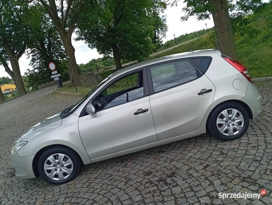 HYUNDAI i30 14 BENZYNKA 1 WŁAŚĆ SUPER STAN mazowieckie Gostynin sprzedam