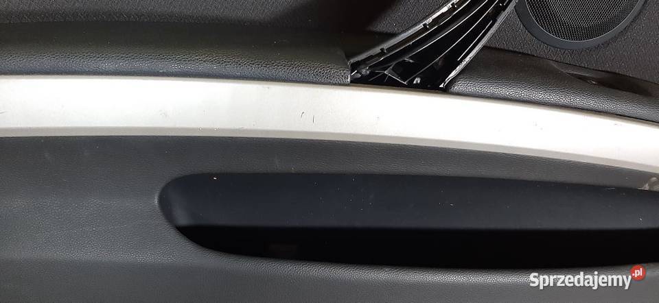 Boczek tapicerka drzwi BMW E90 Lewy przód ANG Motoryzacja Włoszczowa