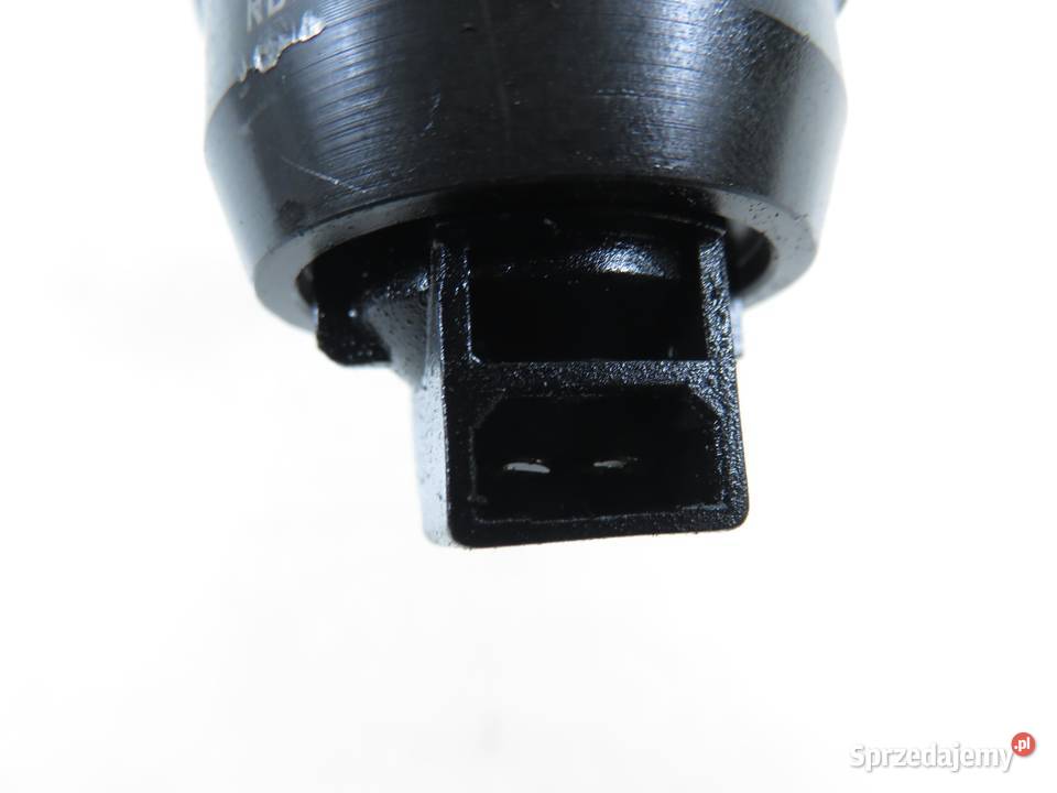 POMPOWTRYSKIWACZ VW PASSAT B5 19 TDI 038130073AJ osobowe