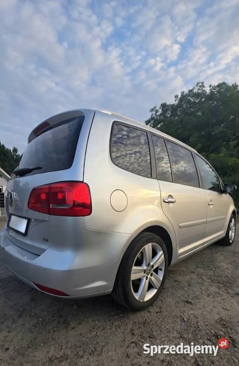 Volkswagen Touran 16 TDI 7 osobowyDSG Racibórz
