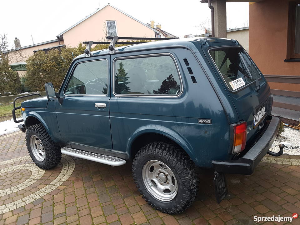 Śliczna niva Lada pachnie nowością 2/3