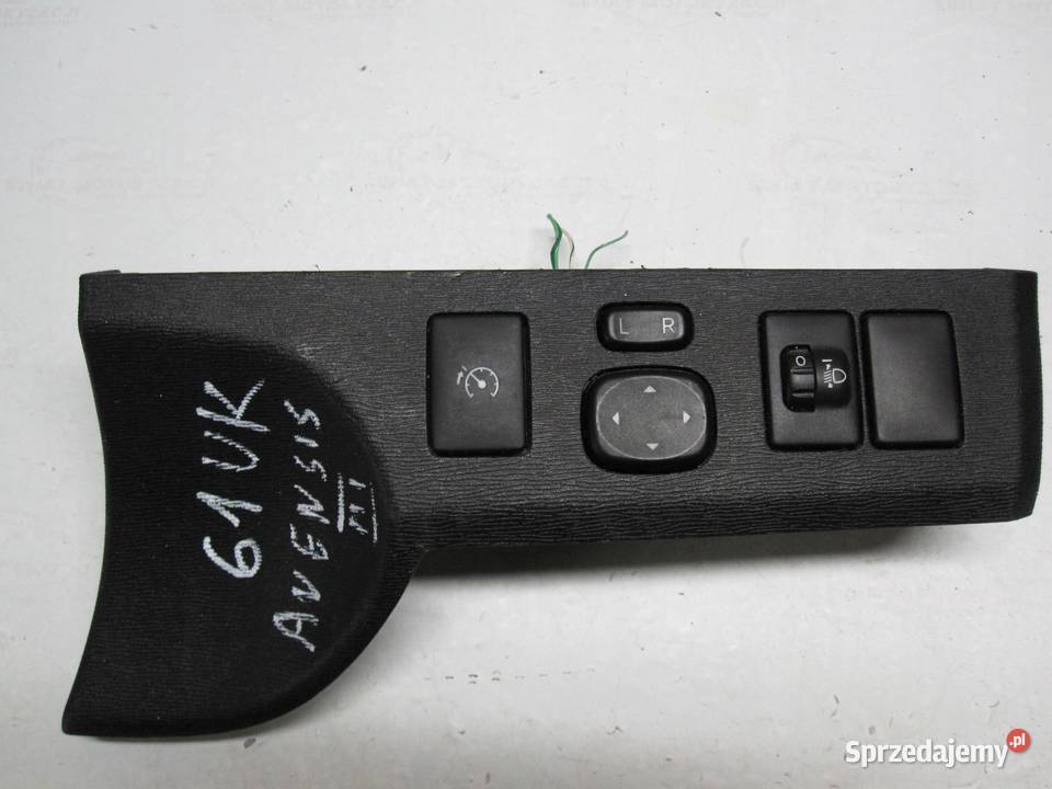 TOYOTA AVENSIS T27 III 10r panel przycisków