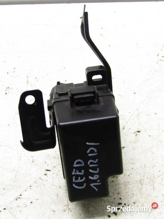 SKRZYNKA BEZPIECZNIKÓW 16 CRDI KIA CEED II LIFT
