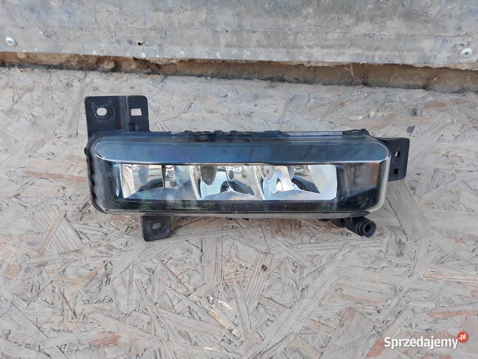 BMW G07 F45 F46 LIFT LCI HALOGEN PRAWY PRZÓD Międzychód sprzedam