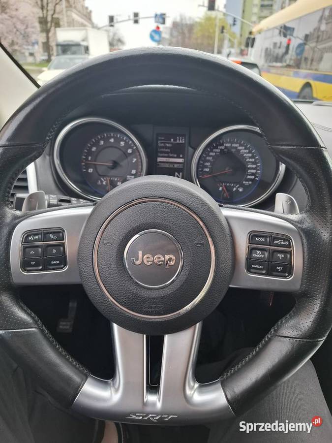 Jeep Grand Cherokee 64 v8 hemi srt8 reflektory ksenonowe wielkopolskie