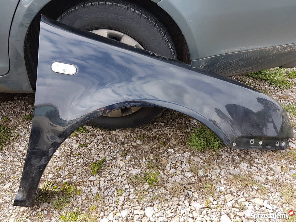 Volkswagen Bora błotnik prawy czarny Ostrołęka