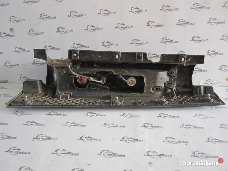 RENAULT TRAFIC III 15r lampa lewa tył 93450955