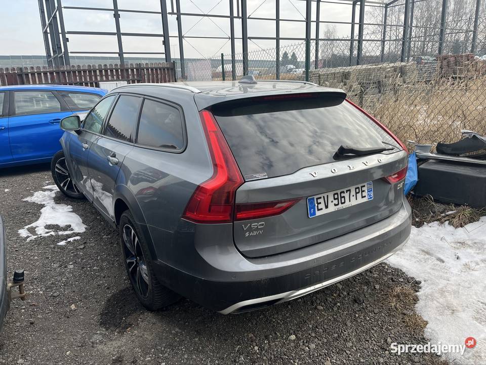 Sprzedam Volvo v90 Cross country uszkodzony Bielsko-Biała