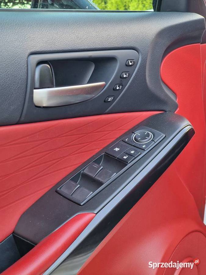 LEXUS IS300 AWD FSPORT bezywpadkowy Rok produkcji 2021 małopolskie Tarnów