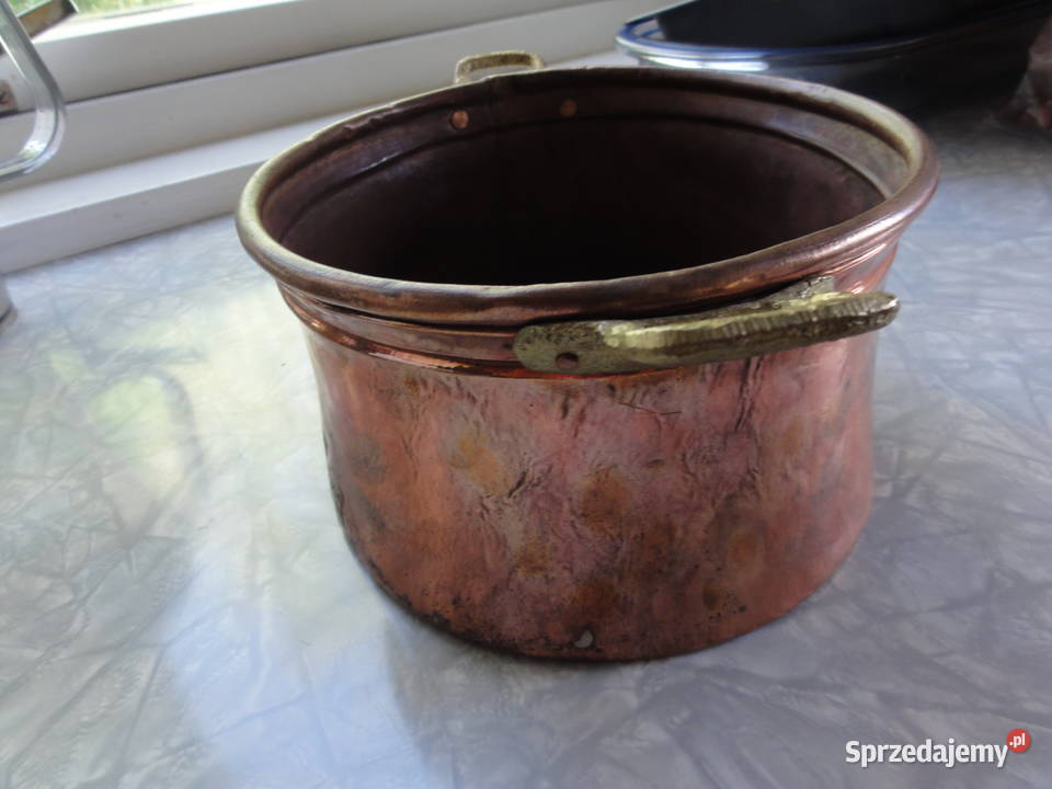 miedziane naczynia rozne