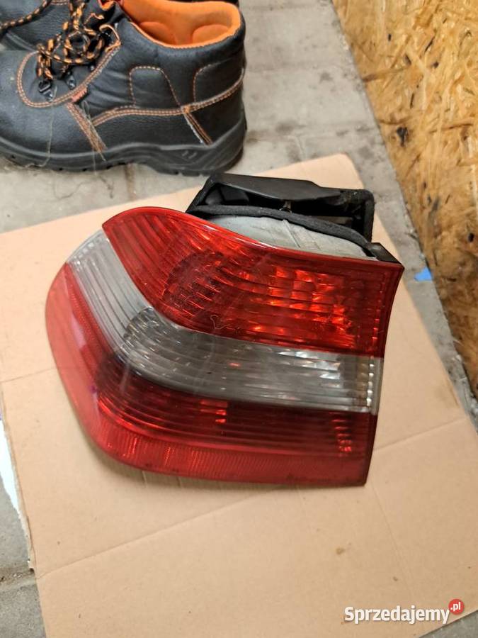 LAMPA LAMPY KOMPLET TYŁ TYLNE BMW E46 SEDAN LIFT Gruszczyn