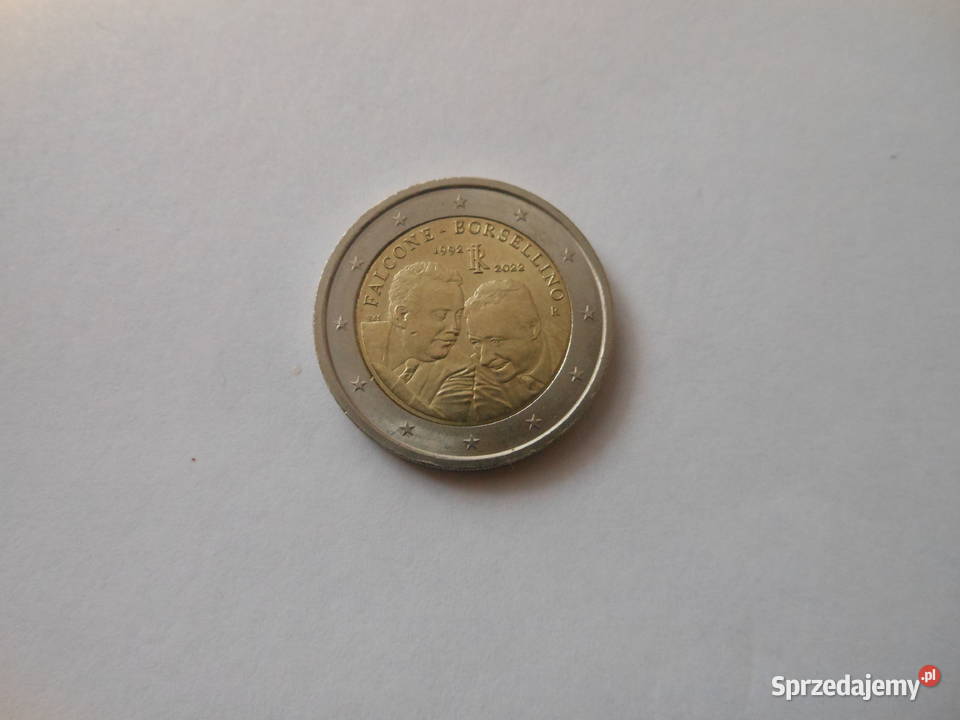 Dwanaście monet kolekcjonerskich 2 euro