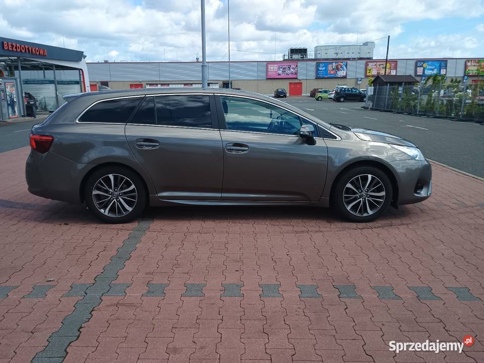 Toyota Avensis 18 benzyna 206000km Konstantynów Łódzki