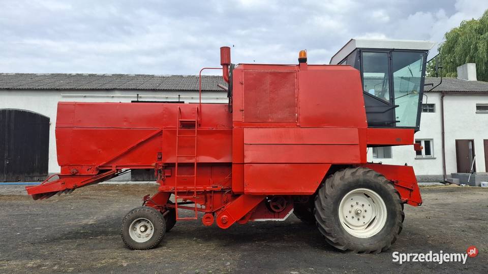 Kombajn Bizon Super z rozdrabniaczem słomy i Kombajny Gniezno