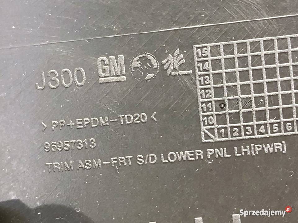 BOCZEK DRZWI LEWY PRZÓD CHEVROLET CRUZE sprzedam