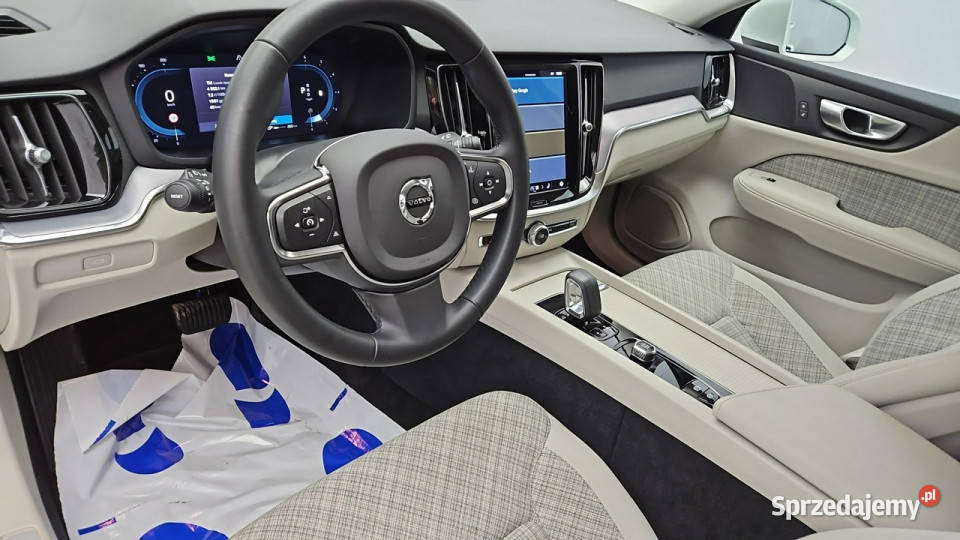 Volvo V60 B4 D Core aut Z Polskiego Salonu V60 Warszawa