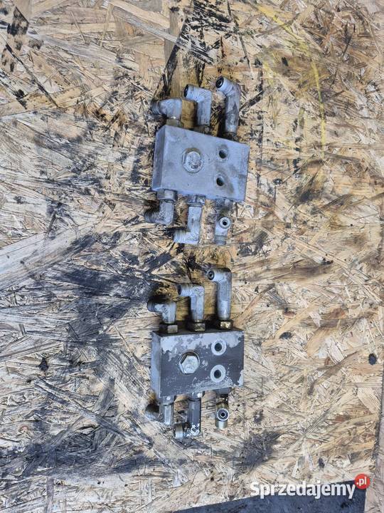 Hydrauliczny zawór sterujący jazdą KOMATSU PC80 Tychy