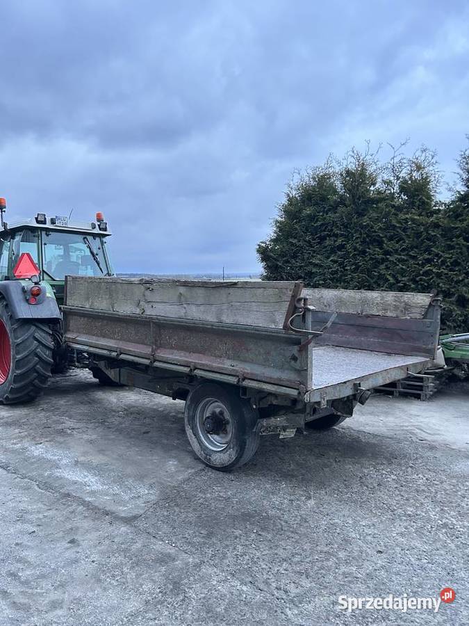 Przyczepa rolnicza wywrotka nieuszkodzony Futory