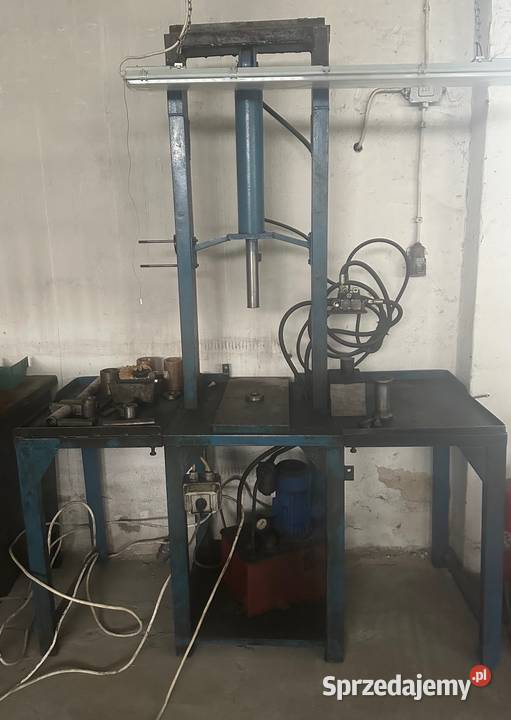 Prasa hydrauliczna Góra