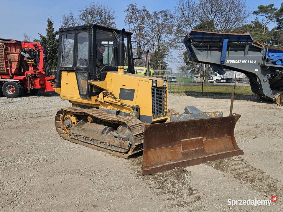 Spycharka Komatsu D31E20T Krzykosy