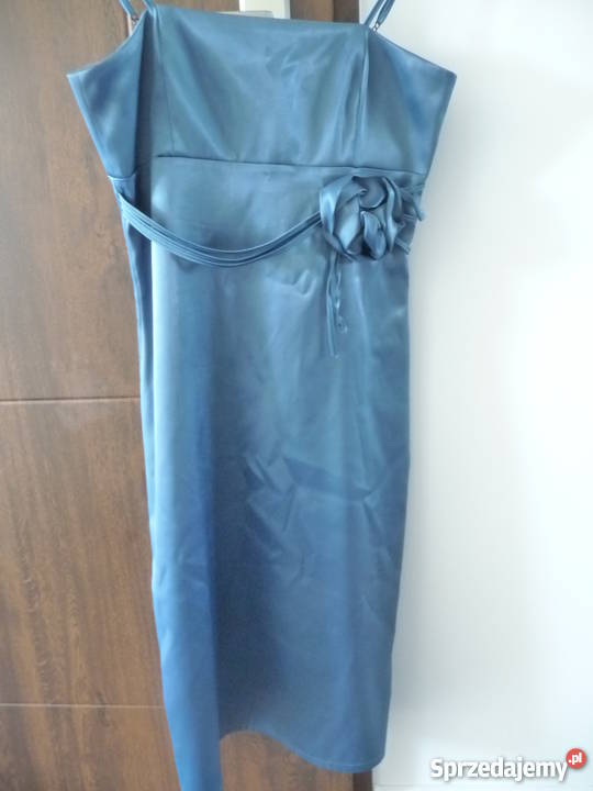 Elegancka sukienka na naramkach w morskim Spódnice i sukienki